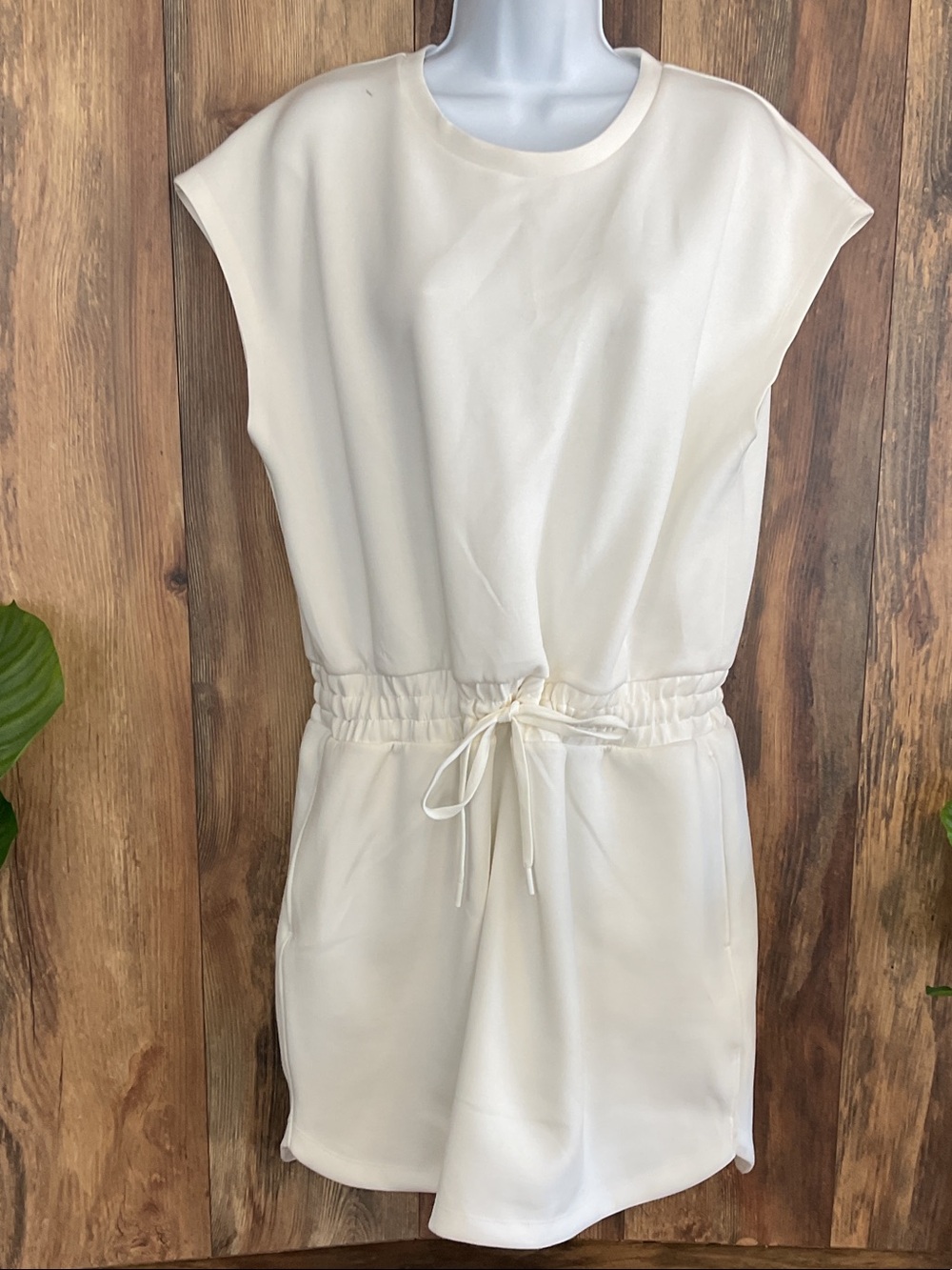 all in motion Airy Sleek Active Drawstring Dress L      211B